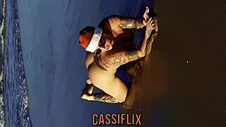 Essa mamãe noel estava muito safada deu o cu de presente assista completo no cassiflix