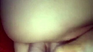 amateur teen 18+ with big ass using double dildo