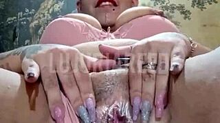 does this argentinian prostitute need a dick