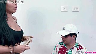 Latina Roxy Hot pays mototaxista with shaved pussy in market taxi encounter