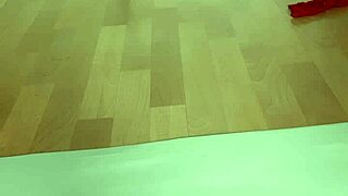 Efendi Sebastien'in itaatkar partnerine verdiği ceza