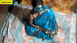 Desi babe masturbates sexy indian style