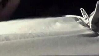 Krásná 18+ návštěvníčka vysála čurák rychlého občerstvení v kafe