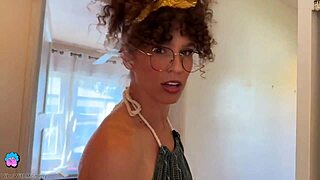 Ugh, my kinkerbell stepmom craves nasty ass play, so disgustin’!