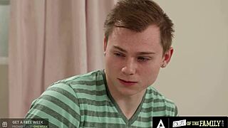 i double smashed my slutty stepmom hard with my roomate