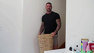 fit babe caught fucking in laundry