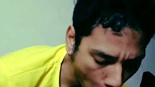 enjoying that tasty hairy guy's cock with some awesome blowjobs 😋🍆