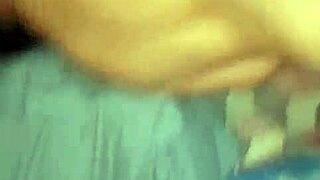 gritando de placer con latina joven