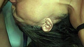 teaching a busty mature how to suck cock the right way