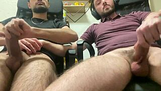 My friend cums hard while we watch gay porn together 😏