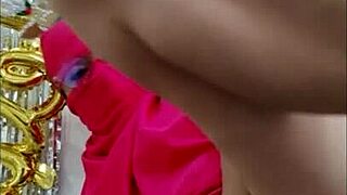 I fulfilled the new year challenge by masturbating my pussy