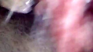 Kérdezi: akarod szopni az óriás faszomat a parton?