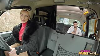 Jeg er besatt av tsjekkiske damers store pupper i vill taxitur