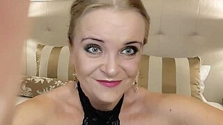 I'm in a luxury hotel with elegant women and their wet pussies