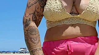 Found a Lover at the Beach Who Gets Hard Seeing Me Almost Naked.