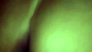 Kérdezi: akarod szopni az óriás faszomat a parton?