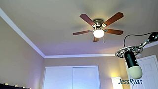 Sexy Milf Teases With Her Perfect Ass