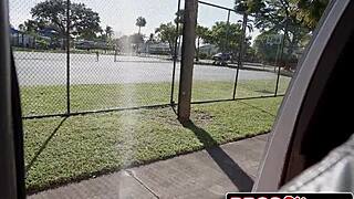 Yo, tennis babe, wanna get ass-fucked for cash?