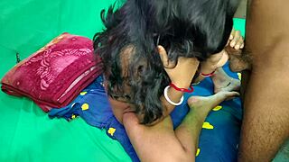 Hot bibi enjoys juicy homemade session