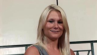 Amateurs milf housewife enjoys creampie afternoon sex