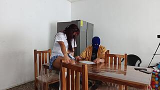 Prima seduces her master with ass shaking