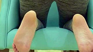 Teen babe teases daddy in leggings photoshoot