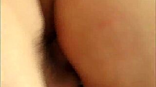 18 year old confused in taboo ffm with mother in law 😏