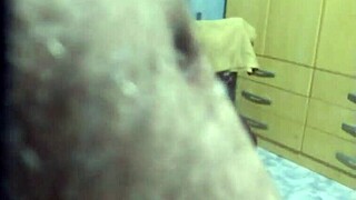 Ensinando para a dany rio a dificil tarefa de filmar o seu proprio seio