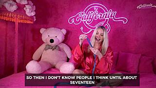 gi genesini masturbates with big tits