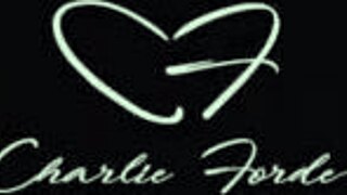 Natural Pawg Charlie Forde Rides in Hot Action.