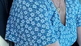 i'm wanking in the public carpark and someone's coming