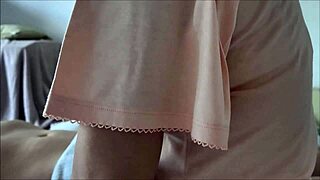 Asian gay massage turns oiled and cum-filled in room 6.