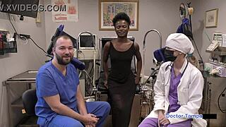 Dr Tampa periksa jiran Rina Arem belakang panggung