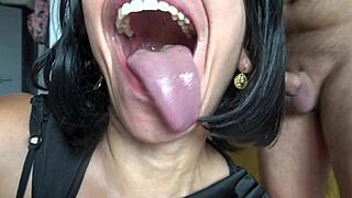 Madrasta lambe meu cu pro niver de 18!