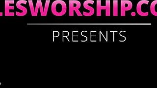 mona wales makes it up to bianca breeze with lesbian worship