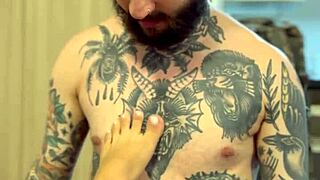 carlasantos, loving sucking those feet in my latest vid!