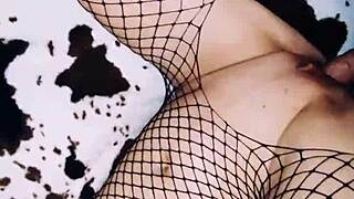 Did you know at climax she asks with eyes? Watch her anal!