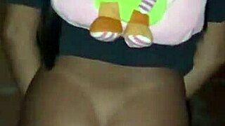 essa obra nunca vai acabar, ela ofereceu o cuzinho dela