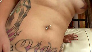 Quickie Babe Rips Clothes for Rough Pussy Creampie and Dripping Orgasm