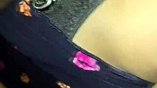 Harassing mature big-ass woman in Lima streets part one