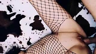 Did you know at climax she asks with eyes? Watch her anal!