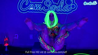 I watch Jewelz Blu masturbate with body paint on