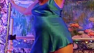 Hotwife Steffi July Dances Boldly With Her Huge Pussy Lips Exposed In Homemade Video.