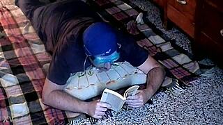 Italfetish's dirty feet fetish: Roberta's strong foot odor dominates