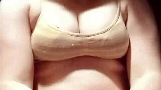 Free Webcam Video Of Horny Wife Pleasuring Herself