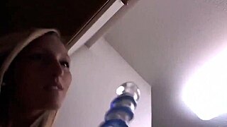 amateur dildo play live on webcam