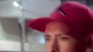 Resilience of a Venezuelan Window Cleaner's Life