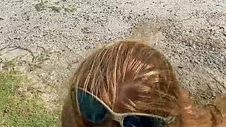 Loira casada paulista dando pro amante carioca na praia