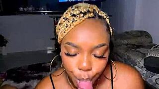 Hermanastra Tries Giant Cock For First Time