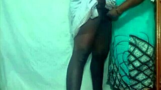 Is this indian girlfriend fucking outdoors?